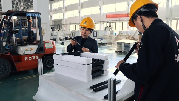 鋁型材選購避坑指南：5個關(guān)鍵參數(shù)必看