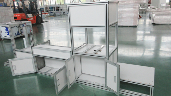 設備防塵罩由哪些結構組成？