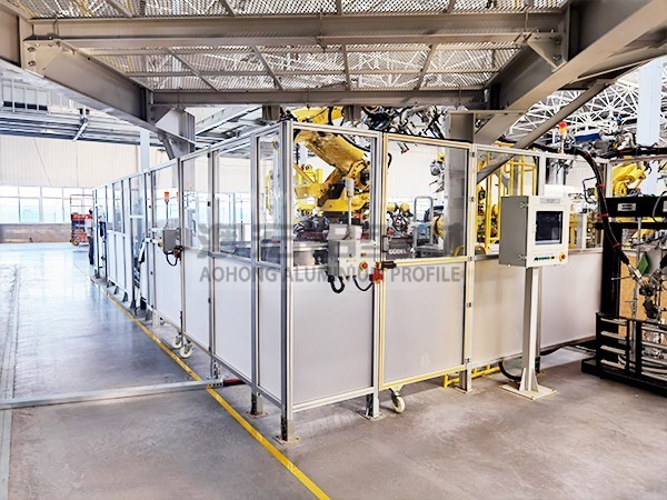 工業(yè)設(shè)備移動(dòng)防護(hù)圍欄 工業(yè)設(shè)備移動(dòng)防護(hù)圍欄